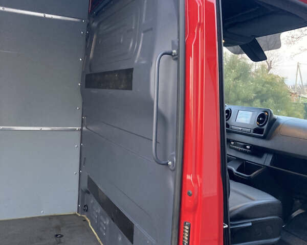 Красный Мерседес Sprinter, объемом двигателя 2.14 л и пробегом 364 тыс. км за 22900 $, фото 22 на Automoto.ua