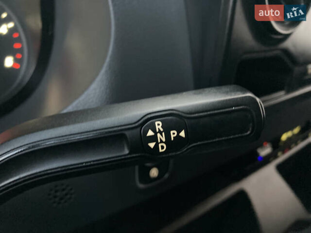 Красный Мерседес Sprinter, объемом двигателя 2.14 л и пробегом 364 тыс. км за 22900 $, фото 14 на Automoto.ua