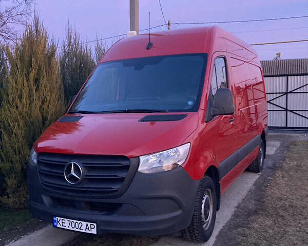 Красный Мерседес Sprinter, объемом двигателя 2.14 л и пробегом 364 тыс. км за 22900 $, фото 2 на Automoto.ua
