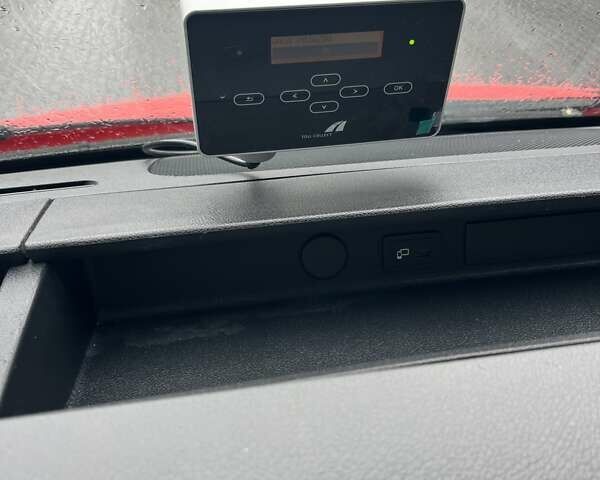 Красный Мерседес Sprinter, объемом двигателя 2.99 л и пробегом 101 тыс. км за 65500 $, фото 49 на Automoto.ua