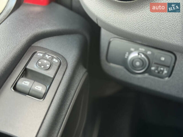 Червоний Мерседес Sprinter, об'ємом двигуна 0 л та пробігом 227 тис. км за 28950 $, фото 15 на Automoto.ua