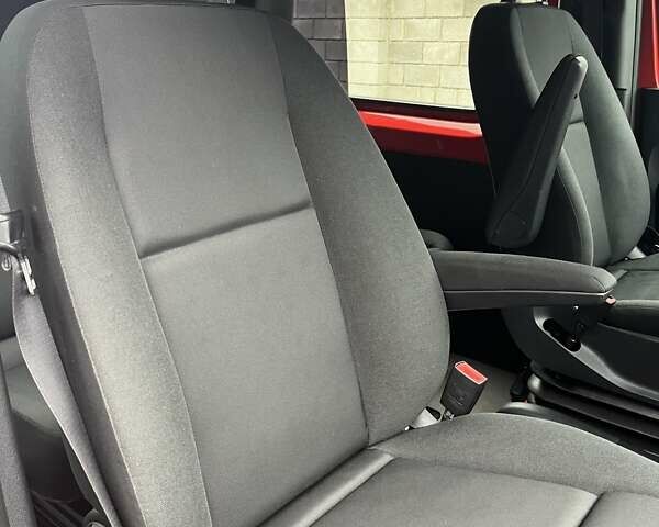 Красный Мерседес Sprinter, объемом двигателя 2.99 л и пробегом 101 тыс. км за 65500 $, фото 35 на Automoto.ua