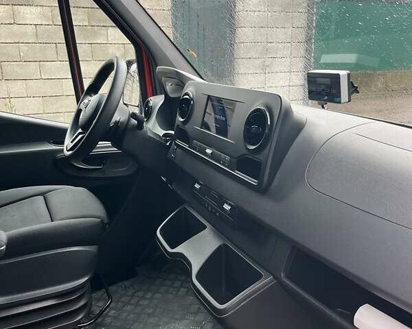 Красный Мерседес Sprinter, объемом двигателя 2.99 л и пробегом 101 тыс. км за 65500 $, фото 36 на Automoto.ua