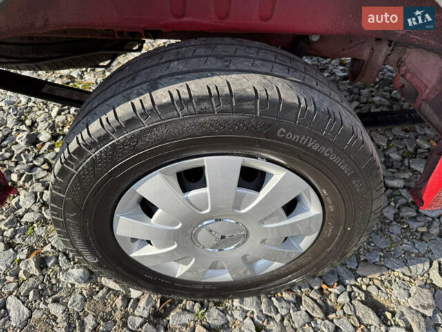 Червоний Мерседес Sprinter, об'ємом двигуна 0 л та пробігом 227 тис. км за 28950 $, фото 31 на Automoto.ua