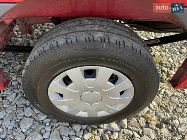 Червоний Мерседес Sprinter, об'ємом двигуна 0 л та пробігом 227 тис. км за 28950 $, фото 30 на Automoto.ua