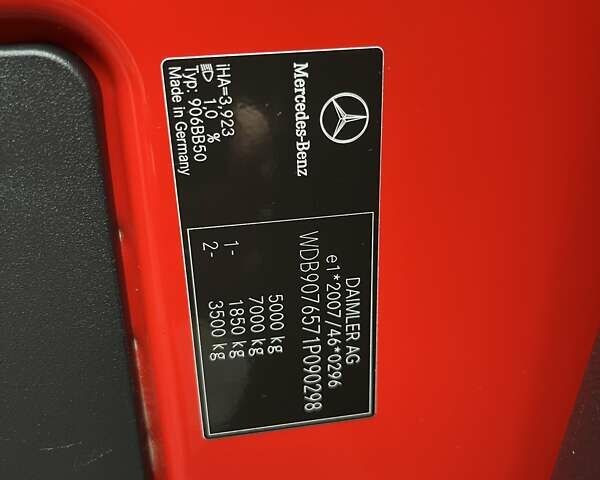 Красный Мерседес Sprinter, объемом двигателя 2.99 л и пробегом 101 тыс. км за 65500 $, фото 52 на Automoto.ua