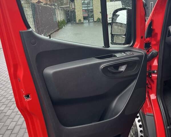 Красный Мерседес Sprinter, объемом двигателя 2.99 л и пробегом 101 тыс. км за 65500 $, фото 32 на Automoto.ua