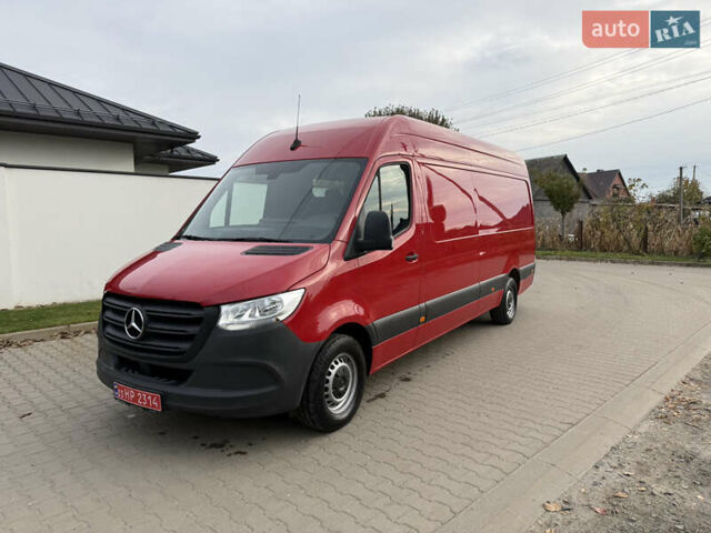 Красный Мерседес Sprinter, объемом двигателя 0 л и пробегом 203 тыс. км за 24900 $, фото 1 на Automoto.ua