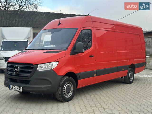 Червоний Мерседес Sprinter, об'ємом двигуна 3 л та пробігом 334 тис. км за 40230 $, фото 6 на Automoto.ua