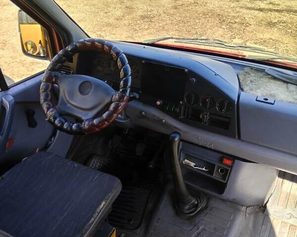 Червоний Мерседес Sprinter, об'ємом двигуна 2.9 л та пробігом 300 тис. км за 9500 $, фото 9 на Automoto.ua