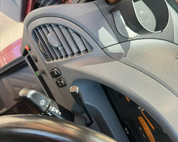 Красный Мерседес Sprinter, объемом двигателя 2.7 л и пробегом 80 тыс. км за 15999 $, фото 24 на Automoto.ua