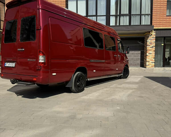 Красный Мерседес Sprinter, объемом двигателя 2.7 л и пробегом 80 тыс. км за 15999 $, фото 6 на Automoto.ua