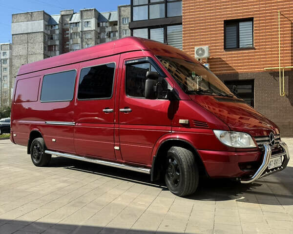 Красный Мерседес Sprinter, объемом двигателя 2.7 л и пробегом 80 тыс. км за 15999 $, фото 5 на Automoto.ua