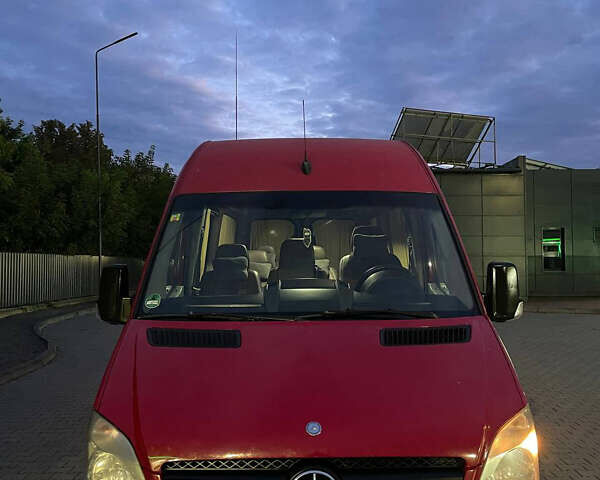 Красный Мерседес Sprinter, объемом двигателя 2.15 л и пробегом 760 тыс. км за 14000 $, фото 10 на Automoto.ua