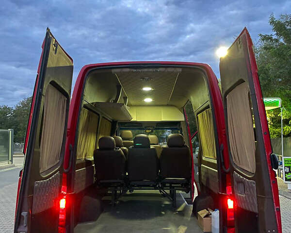 Красный Мерседес Sprinter, объемом двигателя 2.15 л и пробегом 760 тыс. км за 14000 $, фото 19 на Automoto.ua