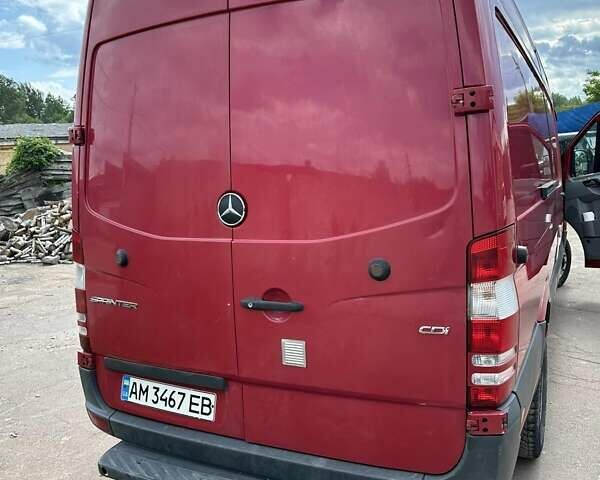 Красный Мерседес Sprinter, объемом двигателя 2.14 л и пробегом 374 тыс. км за 21000 $, фото 14 на Automoto.ua