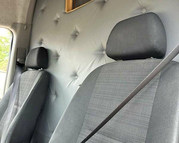 Красный Мерседес Sprinter, объемом двигателя 2.14 л и пробегом 374 тыс. км за 21000 $, фото 7 на Automoto.ua