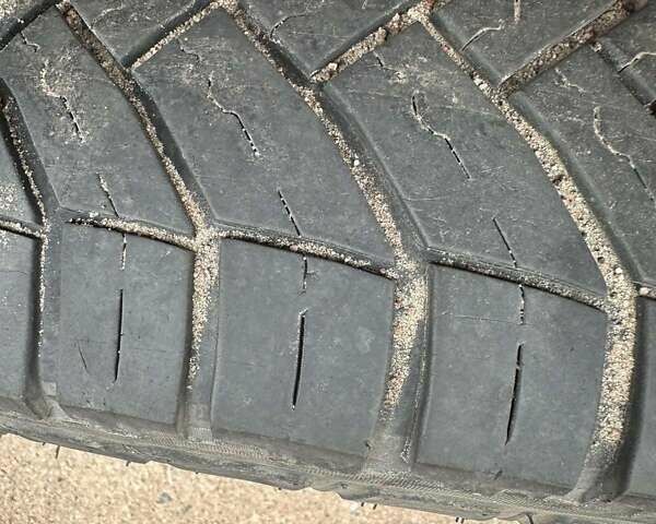 Красный Мерседес Sprinter, объемом двигателя 2.14 л и пробегом 374 тыс. км за 21000 $, фото 8 на Automoto.ua