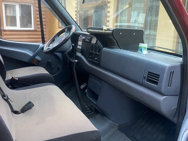 Червоний Мерседес Sprinter, об'ємом двигуна 2.3 л та пробігом 500 тис. км за 4800 $, фото 13 на Automoto.ua