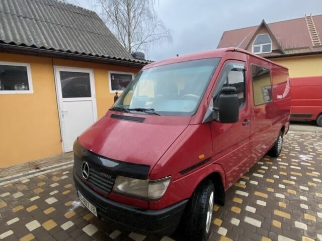 Червоний Мерседес Sprinter, об'ємом двигуна 2.3 л та пробігом 500 тис. км за 4800 $, фото 1 на Automoto.ua