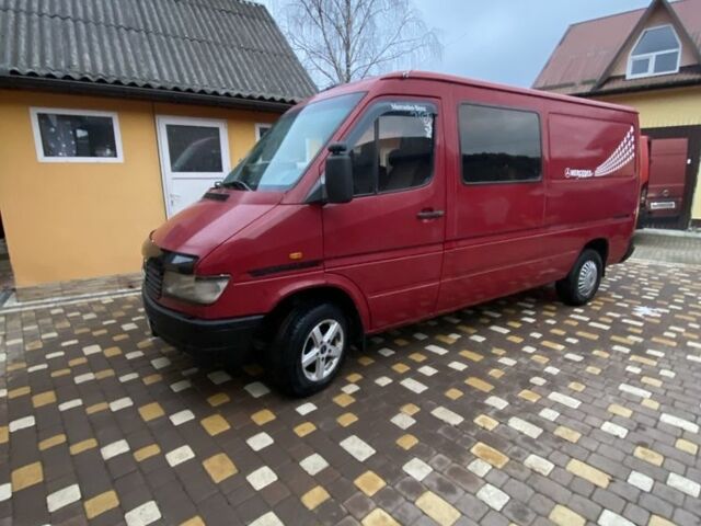 Червоний Мерседес Sprinter, об'ємом двигуна 2.3 л та пробігом 500 тис. км за 4800 $, фото 6 на Automoto.ua