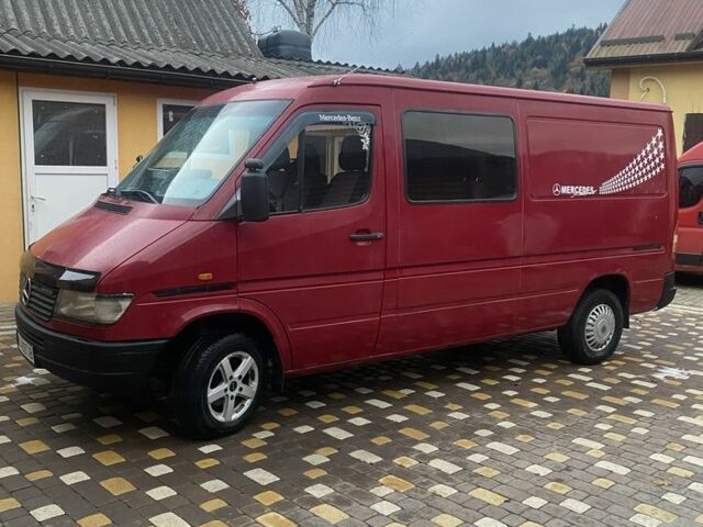 Червоний Мерседес Sprinter, об'ємом двигуна 2.3 л та пробігом 500 тис. км за 4800 $, фото 3 на Automoto.ua