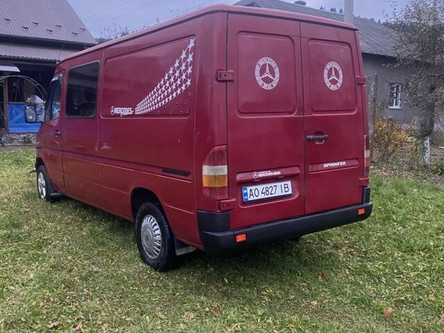 Червоний Мерседес Sprinter, об'ємом двигуна 2.3 л та пробігом 500 тис. км за 4800 $, фото 9 на Automoto.ua