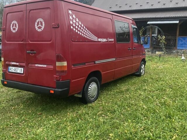 Червоний Мерседес Sprinter, об'ємом двигуна 2.3 л та пробігом 500 тис. км за 4800 $, фото 10 на Automoto.ua