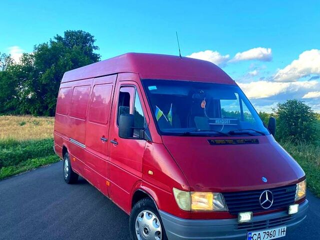 Красный Мерседес Sprinter, объемом двигателя 2.9 л и пробегом 70 тыс. км за 10000 $, фото 6 на Automoto.ua