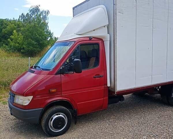 Красный Мерседес Sprinter, объемом двигателя 2.9 л и пробегом 680 тыс. км за 9200 $, фото 14 на Automoto.ua