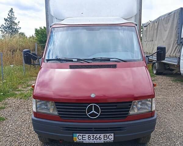 Красный Мерседес Sprinter, объемом двигателя 2.9 л и пробегом 680 тыс. км за 9200 $, фото 12 на Automoto.ua