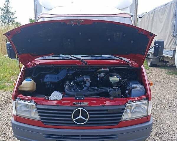 Красный Мерседес Sprinter, объемом двигателя 2.9 л и пробегом 680 тыс. км за 9200 $, фото 22 на Automoto.ua