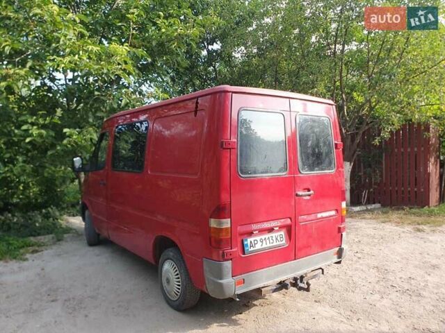 Красный Мерседес Sprinter, объемом двигателя 2.3 л и пробегом 251 тыс. км за 5500 $, фото 9 на Automoto.ua