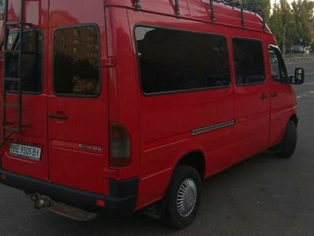 Червоний Мерседес Sprinter, об'ємом двигуна 2.9 л та пробігом 320 тис. км за 6000 $, фото 1 на Automoto.ua