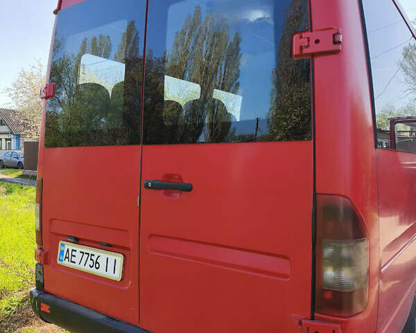 Красный Мерседес Sprinter, объемом двигателя 2.87 л и пробегом 140 тыс. км за 8500 $, фото 3 на Automoto.ua