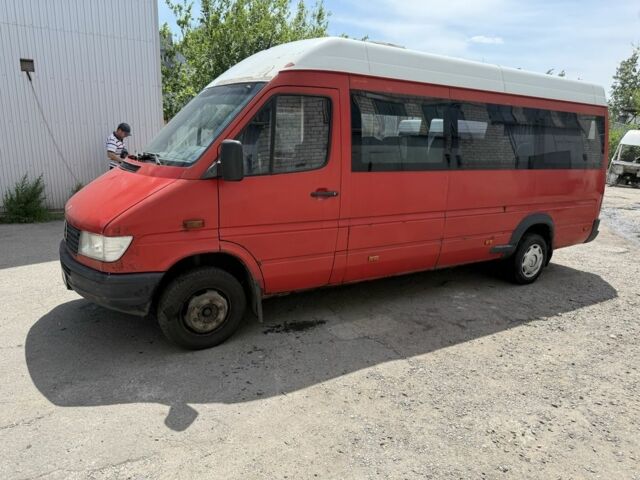 Красный Мерседес Sprinter, объемом двигателя 2.9 л и пробегом 1 тыс. км за 5700 $, фото 4 на Automoto.ua