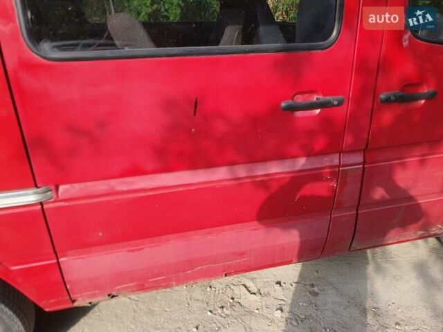 Красный Мерседес Sprinter, объемом двигателя 2.3 л и пробегом 251 тыс. км за 5500 $, фото 10 на Automoto.ua