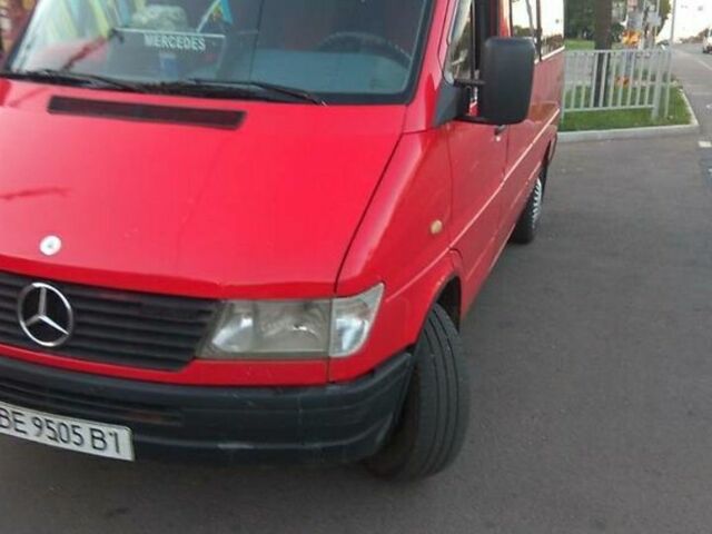 Червоний Мерседес Sprinter, об'ємом двигуна 2.9 л та пробігом 320 тис. км за 6000 $, фото 2 на Automoto.ua