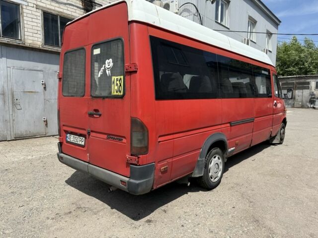 Красный Мерседес Sprinter, объемом двигателя 2.9 л и пробегом 1 тыс. км за 5700 $, фото 2 на Automoto.ua