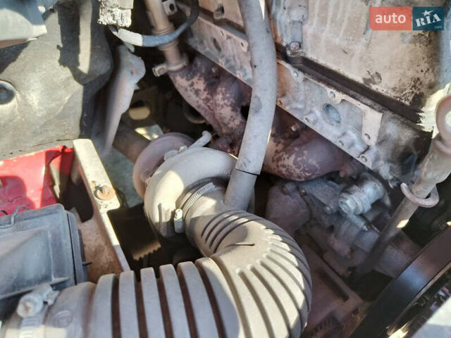 Красный Мерседес Sprinter, объемом двигателя 2.87 л и пробегом 140 тыс. км за 8500 $, фото 9 на Automoto.ua