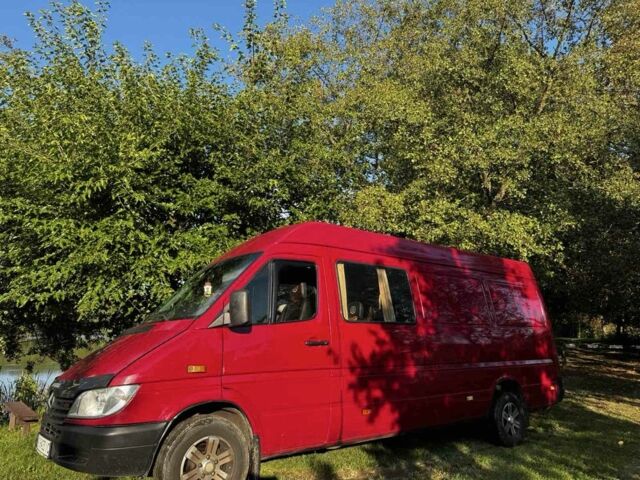 Червоний Мерседес Sprinter, об'ємом двигуна 2.7 л та пробігом 320 тис. км за 7999 $, фото 4 на Automoto.ua