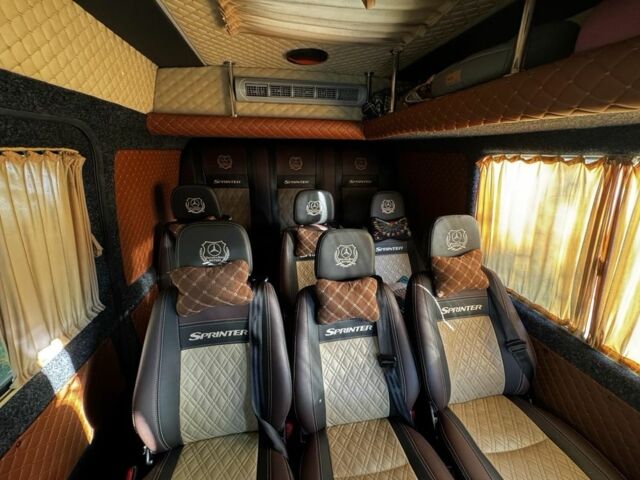 Червоний Мерседес Sprinter, об'ємом двигуна 2.7 л та пробігом 320 тис. км за 7999 $, фото 6 на Automoto.ua