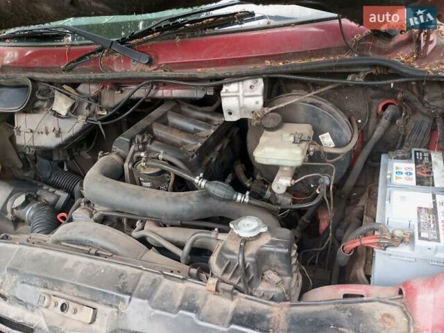 Червоний Мерседес Sprinter, об'ємом двигуна 2.15 л та пробігом 400 тис. км за 6200 $, фото 8 на Automoto.ua