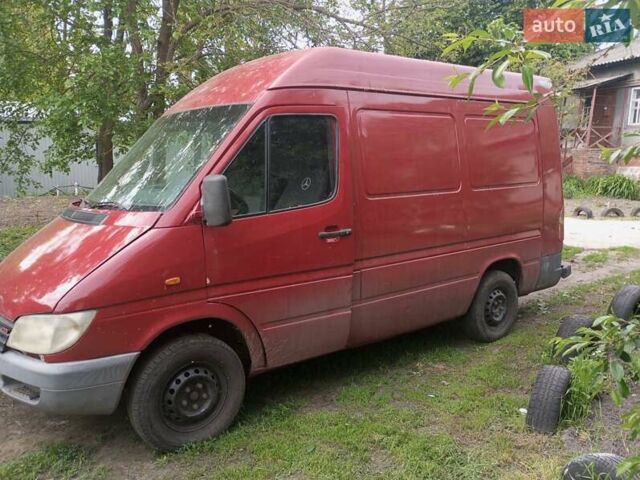 Червоний Мерседес Sprinter, об'ємом двигуна 2.15 л та пробігом 400 тис. км за 6200 $, фото 1 на Automoto.ua
