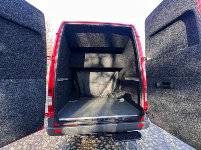 Червоний Мерседес Sprinter, об'ємом двигуна 2.7 л та пробігом 700 тис. км за 12222 $, фото 4 на Automoto.ua