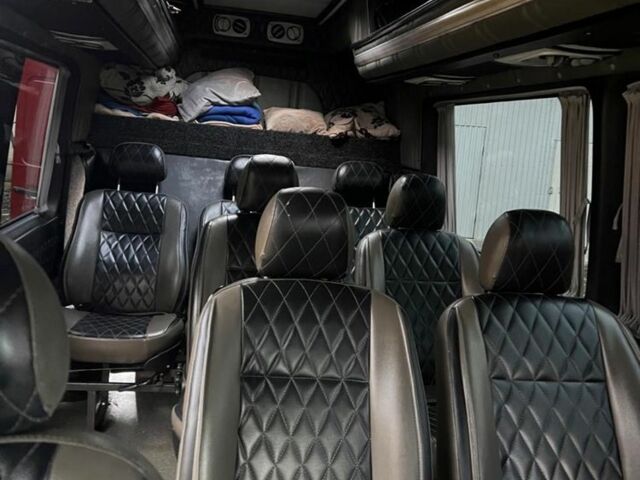 Червоний Мерседес Sprinter, об'ємом двигуна 2.7 л та пробігом 700 тис. км за 12222 $, фото 6 на Automoto.ua