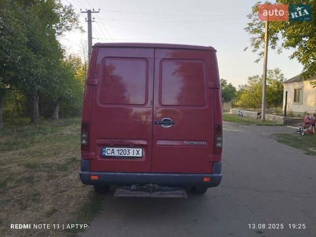 Червоний Мерседес Sprinter, об'ємом двигуна 2.2 л та пробігом 480 тис. км за 8300 $, фото 1 на Automoto.ua