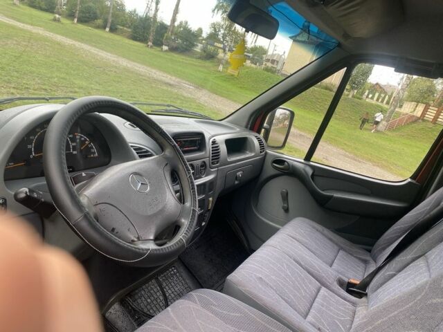 Червоний Мерседес Sprinter, об'ємом двигуна 2.1 л та пробігом 700 тис. км за 7880 $, фото 7 на Automoto.ua
