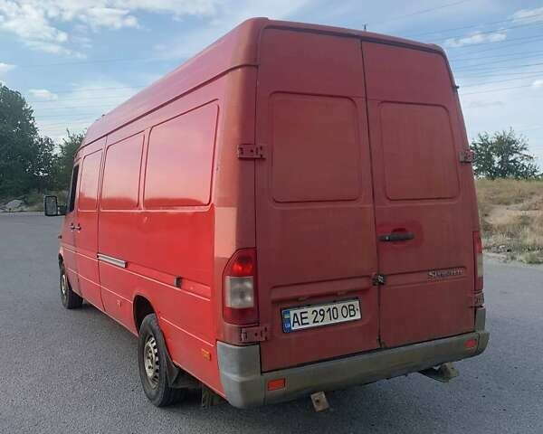 Красный Мерседес Sprinter, объемом двигателя 2.15 л и пробегом 345 тыс. км за 8900 $, фото 7 на Automoto.ua