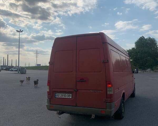 Красный Мерседес Sprinter, объемом двигателя 2.15 л и пробегом 345 тыс. км за 8900 $, фото 5 на Automoto.ua